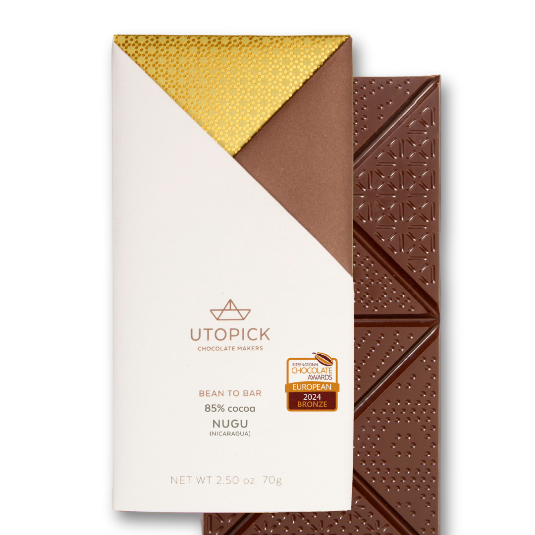 Utopick maker photograph of the Nugu Nicaragua 85% wrapper and chocolate bar